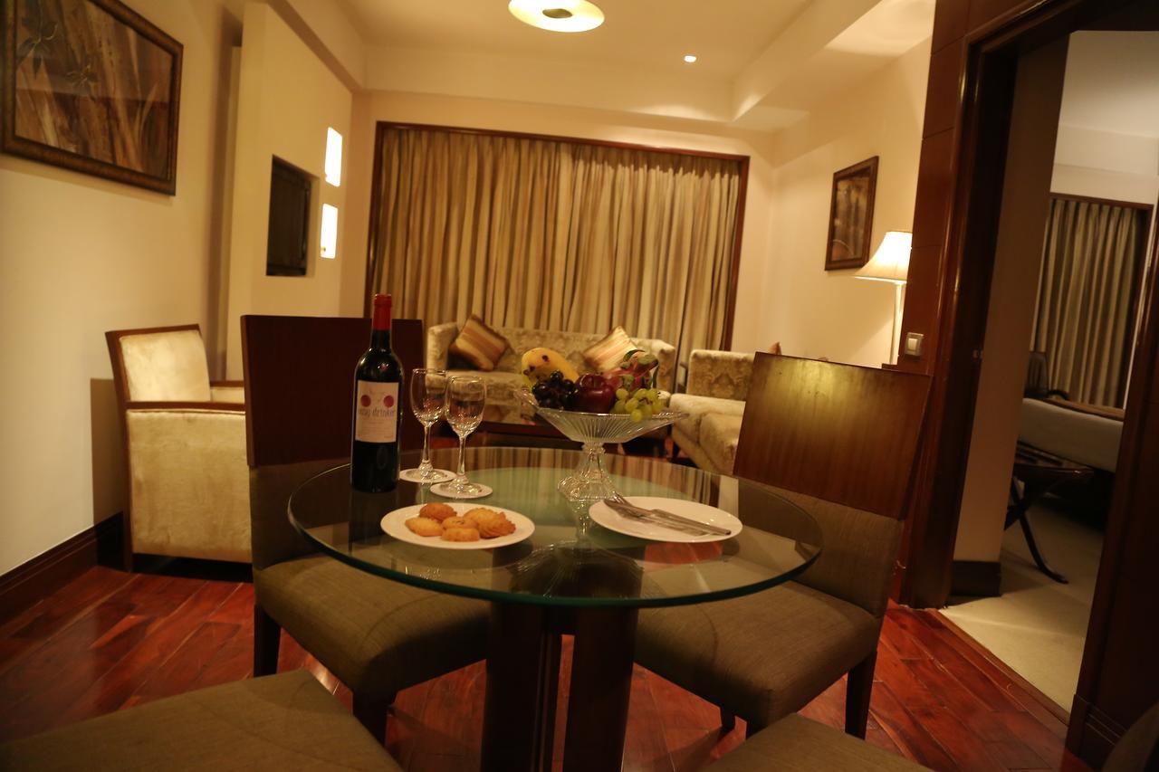 Hotel The Acura, Bmk Gurgaon Exterior foto